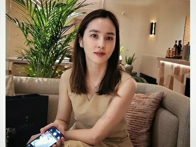 女優ハン・ヘジン、8歳年下夫♥キ・ソンヨンを魅了した天然美女の威厳