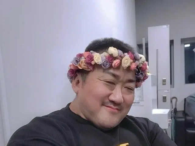 マ・ドンソク、花冠をかぶったマブリー…頼もしいのに愛らしい