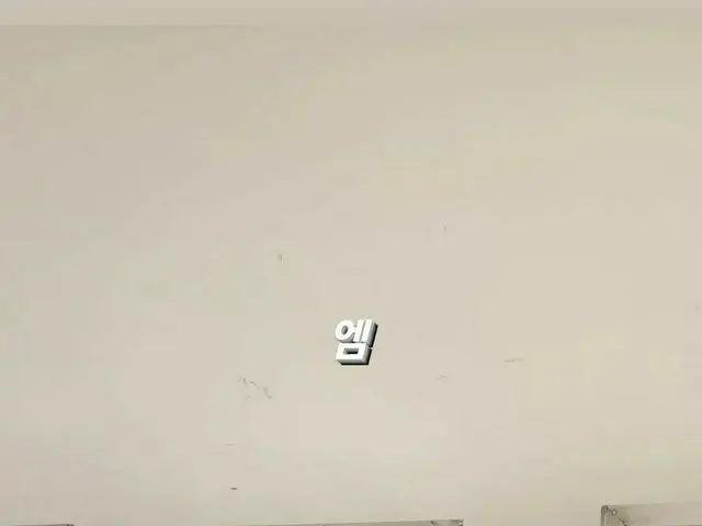 「BTS（防弾少年団）」V、シャツボタンをはずして腹筋公開…ワイルドなセクシーさ