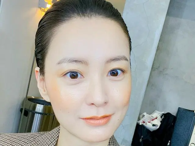 女優チョン・ユミ、超ドアップショットも完璧…まぶしい人形美貌