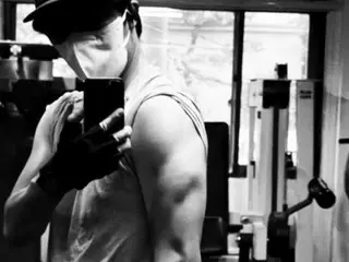 俳優チョン・イル、鍛え上げられた腕の筋肉公開