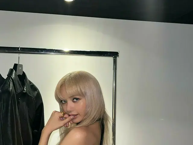 「BLACKPINK」リサ、バービー人形のようなプロポーション