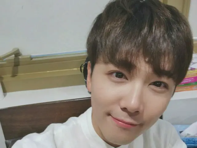 「FTISLAND」イ・ホンギ、とろけそうな笑顔でときめき誘う