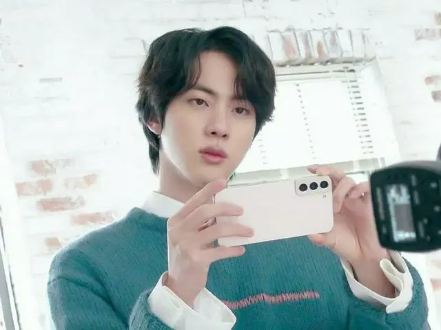 「BTS（防弾少年団）」ジン、視線をひきつける男神ビジュアル…“Samsung Mobile GalaxyxBTS”（動画あり）