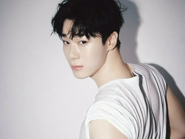 「ASTRO」ムンビン、圧倒的なフィジカルに視線釘付け!!…グラビア＆インタビュー公開