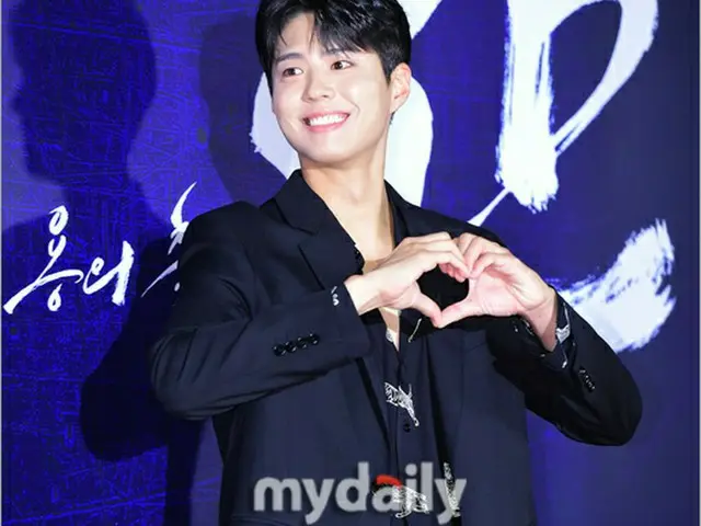 【フォト】俳優パク・ボゴム、イケメンすぎる胸キュンハート
