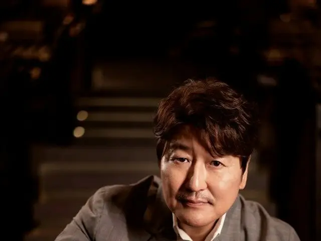「非常宣言」ソン・ガンホ、イム・シワン（ZE:A）を称賛…“「犯罪都市2」のソン・ソックのような存在。誇らしい”
