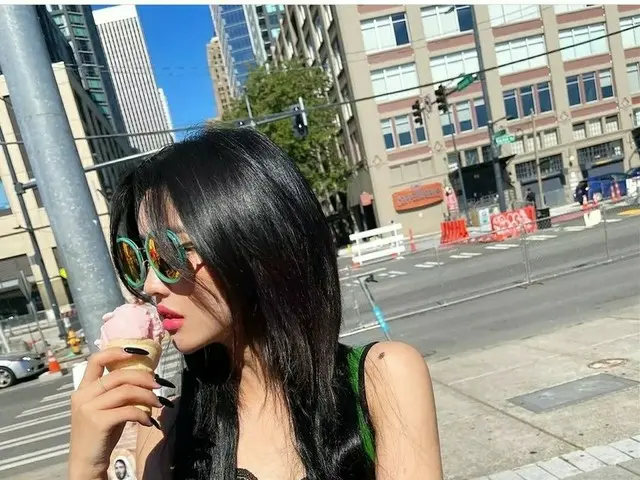 「(G)I-DLE」チョン・ソヨン、人形が歩いてるよう…アメリカでのスマートな近況