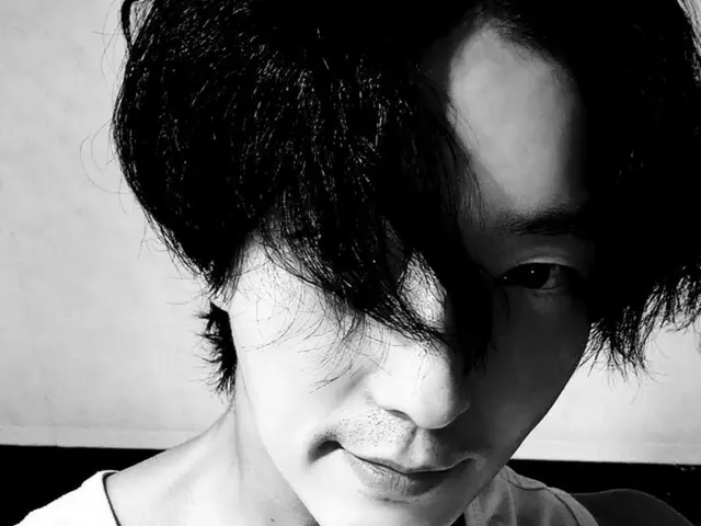 俳優イ・ジュンギ、乱れた髪に無精ひげもセクシー…あふれるカリスマ