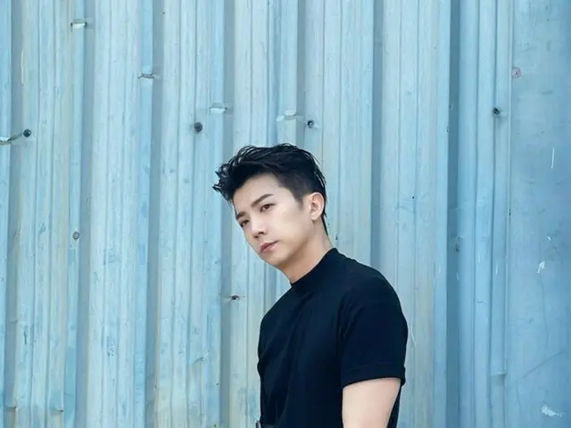 「2PM」ウヨン、これぞ大人の色気！めまいがしそうなほどセクシーな近況公開