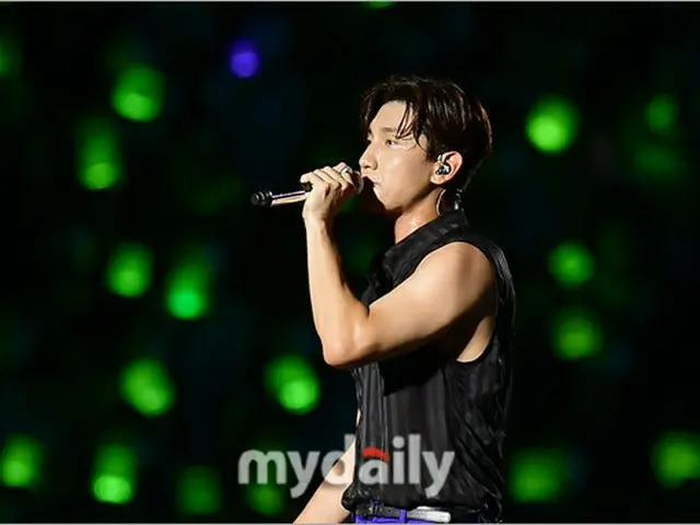 「東方神起」チャンミン、「SMTOWN LIVE 2022」の観覧で帰宅が遅くなったファンたちを気づかう…“とってもとってもありがとう”