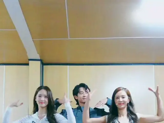 「SHINee」ミンホ、「少女時代」ユナとユリと“FOREVER1 challenge”に挑戦!!（動画あり）