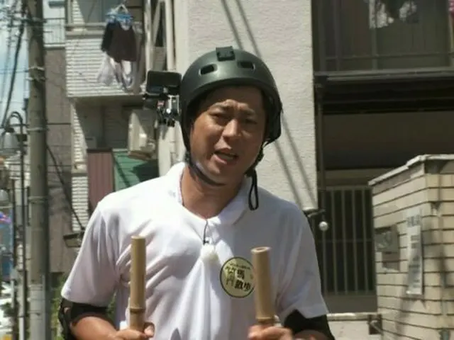 パンサー・尾形が竹馬で西馬込を巡る！『パンサー尾形の竹馬散歩』