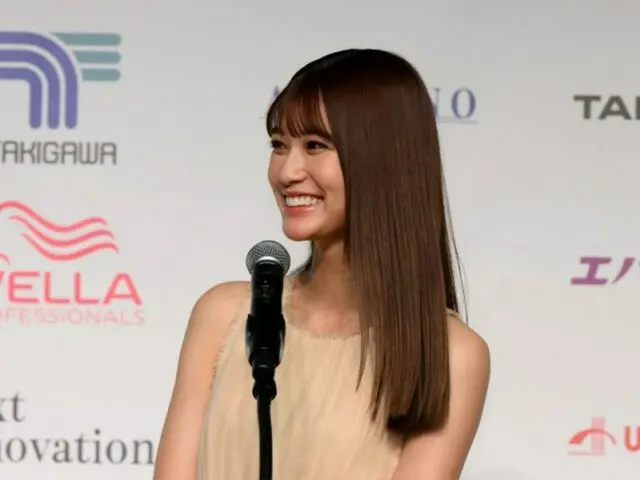 全国の美容師が選ぶ、髪が綺麗な女性人気タレント No.1に生見愛瑠