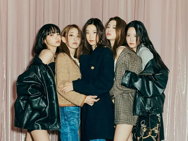 「LE SSERAFIM」、秋の雰囲気のファッショングラビア公開!!