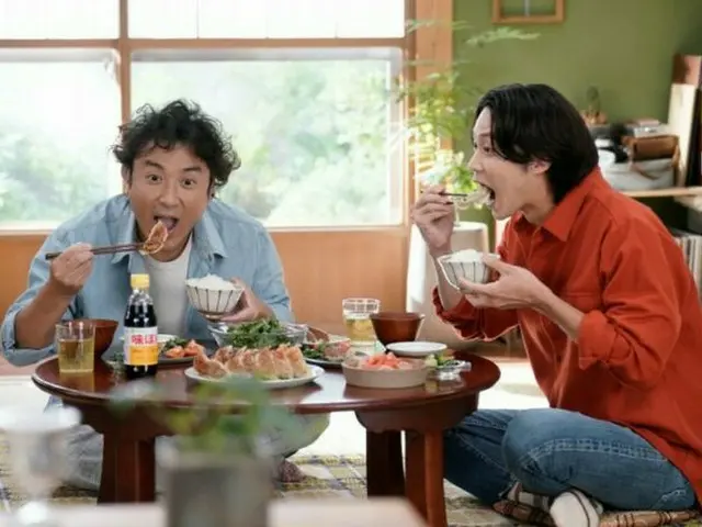 ムロツヨシと磯村勇斗が絶品“ぽん餃子＆豚もやし”に舌鼓！新TVCM３篇同時公開！