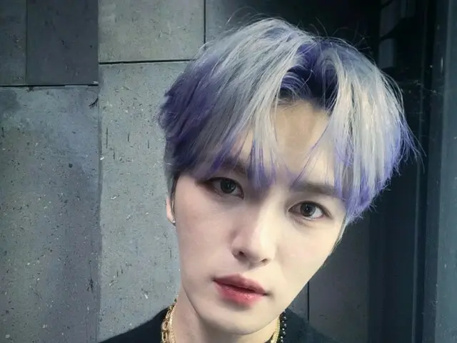 キム・ジェジュン、見るたびに若返る童顔ビジュアル