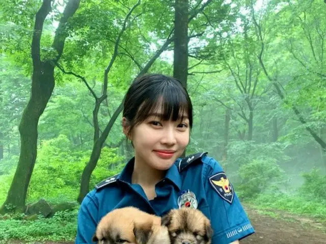「Red Velvet」ジョイ、子犬を抱きしめる姿に悶絶…可愛さにうっとり