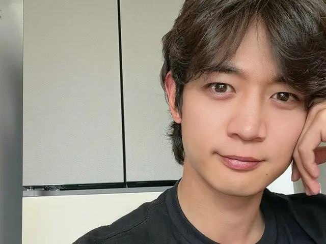 「SHINee」ミンホ、両親にキムチ冷蔵庫をプレゼントした孝行息子