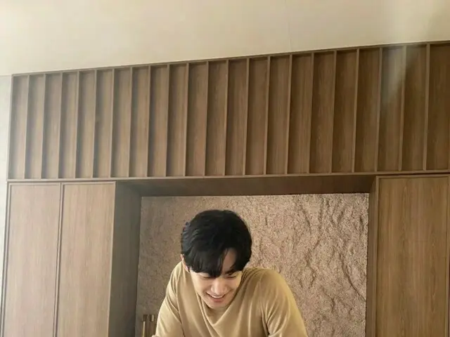 「2PM」イ・ジュノ、あたたかい笑顔に電子ジャーが羨ましい