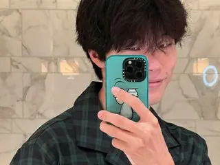 俳優リュ・ジュンヨル、ヘリからの応援ににっこり笑顔…さらにカッコよくなったビジュアル