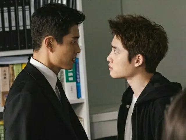 「EXO」D.O.VSハ・ジュン、新ドラマ「真剣勝負」対立する2人のスチールカットを公開!