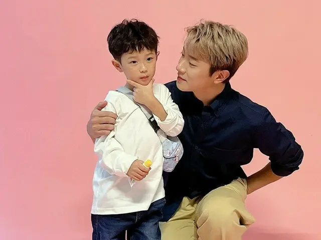 「FTISLAND」チェ・ミンファンの息子ジェユルくん、イケメンくんに成長中…ユルヒ“あまりにもイケメン”