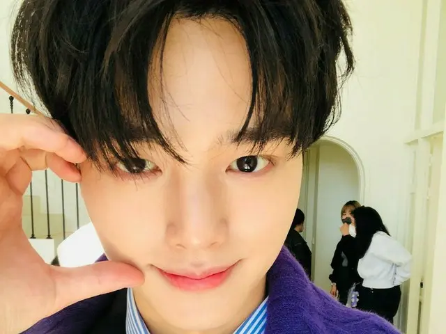 俳優ソン・ガン、貴公子のほっぺハートにキュン♥