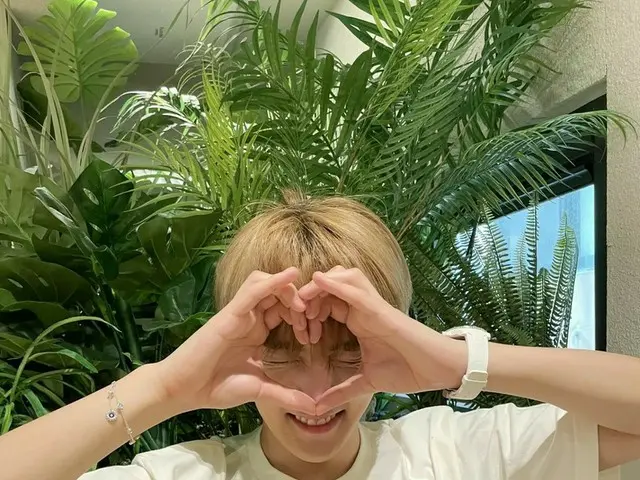 「MONSTA X」ミニョク、“MONBEBE”に向かったかわいいハート♥