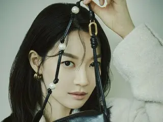 女優シン・ミナ、クールでシックな美貌発散…秋の感性あふれる女神