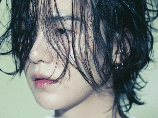 「BTS（防弾少年団）」SUGA、水もしたたるイケメン…セクシーな雰囲気