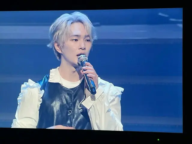 「SHINee」オンユ、日本初ソロツアーの映像をモニター中?!
