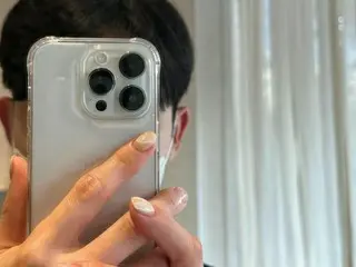 「2AM」チョ・グォン、爪の先まで美しい男…ハイヒールにつづいてネイルアートまで