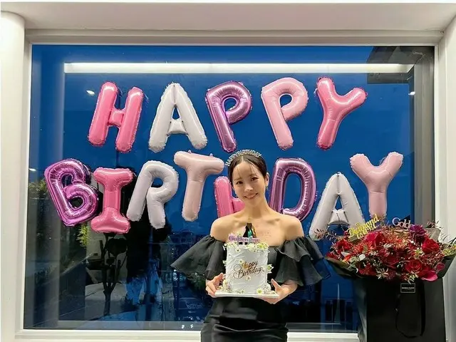 女優ハン・ジミン、誕生日パーティーでラブリーで優雅な女神ビジュアル