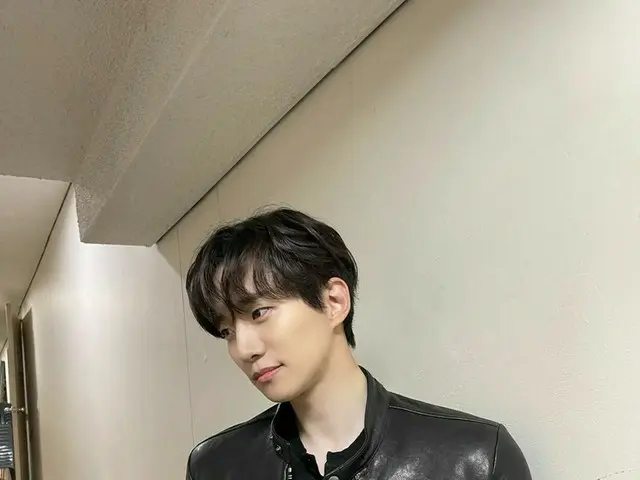 ジュノ（2PM）、久しぶりに近況公開…レザージャケットでワイルドな魅力