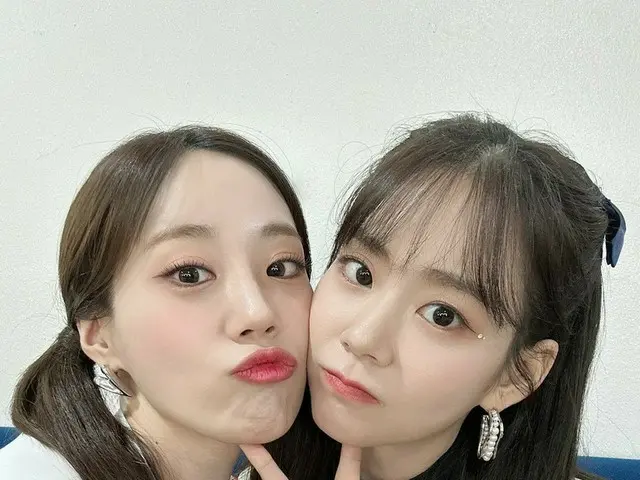 「KARA」ハン・スンヨン、ホ・ヨンジとかわいいツーショット…“顔チェリー”