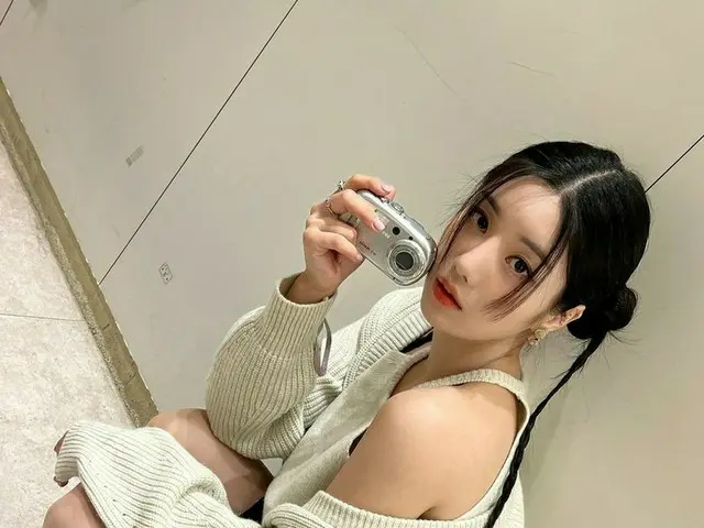 元「IZ*ONE」クォン・ウンビ、うなじに入れたタトゥーに視線くぎ付け