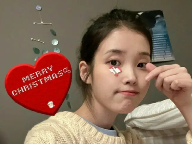 歌手IU（アイユー）、ナチュラルな姿でMerryChristmas