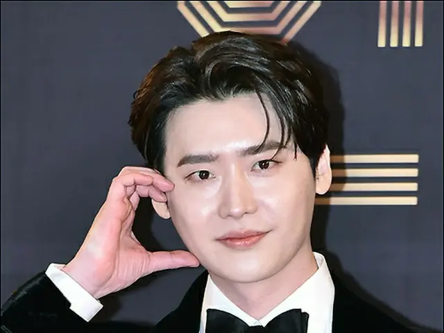 【フォト】俳優イ・ジョンソク、「2022 MBC演技大賞」に参加…大賞受賞なるか