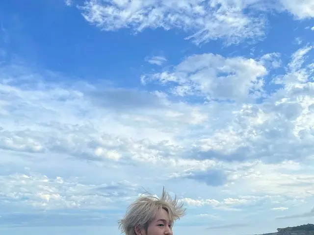 「SHINee」オンユ、またまたオーストラリアの写真を大放出…“青い空 ひとつの空間の中の私たち”