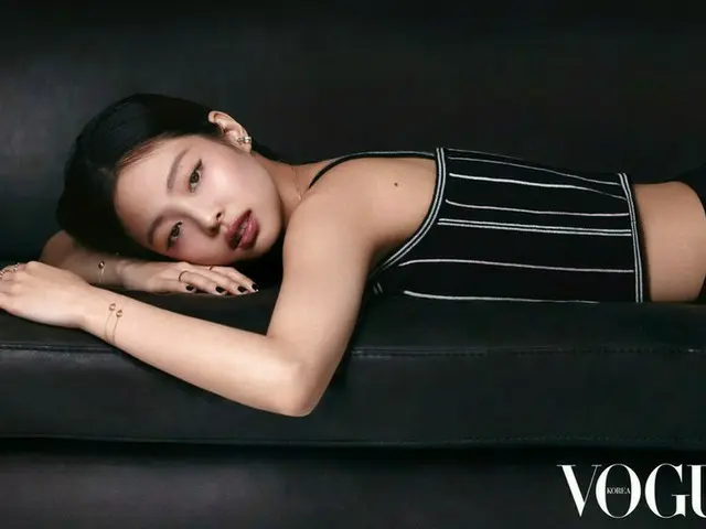「BLACKPINK」ジェニー、圧倒的な雰囲気のグラビア公開!!