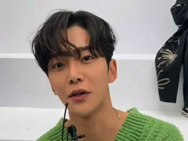 「SF9」ロウン、エレガントな男神ビジュアルで旧正月のあいさつ…“幸せなことだけで溢れる一年に”（動画あり）