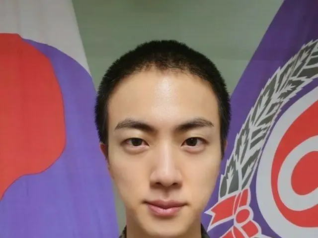 「BTS（防弾少年団）」ジン、軍の“かくし芸大会”でダンスを組員に教えて1位に…“褒賞休暇”受ける