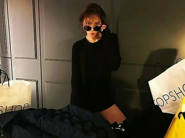 元「4MINUTE」ヒョナ、これが本当のガールクラッシュ！ロンドンの街で見せた破格的ファッション