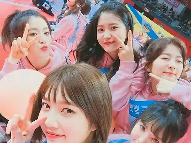 ガールズグループ「Red Velvet」全員揃ってアイドル陸上大会に参加！キュートなセルカを公開♪