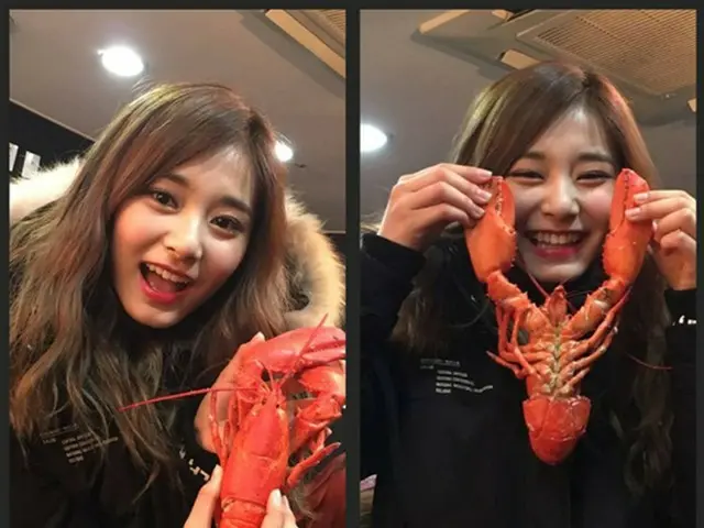 「TWICE」ツウィ・・・美貌発散！ロブスターに喜ぶ18歳の少女♪