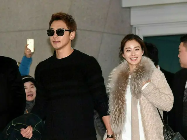 Rain＆キム・テヒ夫婦、新婚旅行先のバリ島に到着！ファンから熱烈な歓迎を受ける♪