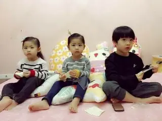 ”ママにそっくり”双子姉妹ラヒ＆ラユル、そして兄ユ君の近況を公開。