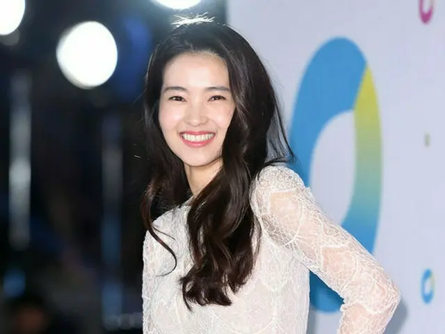 女優キム・テリ、映画「お嬢さん」をきっかけにサインも“お嬢さん”になる!?