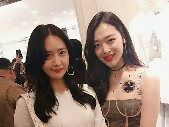 「少女時代」ユナ＆元「f(x)」ソルリ、ファッションイベントに同伴出席する♪